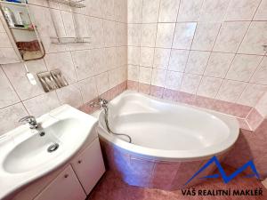 Pronájem bytu 3+1, Ostrava, Čujkovova, 67 m2