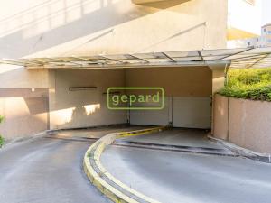 Prodej garážového stání, Praha - Hostivař, náměstí Přátelství, 25 m2