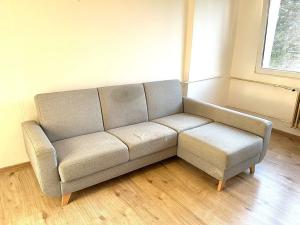 Pronájem bytu 1+kk, Praha - Radotín, Vrážská, 28 m2