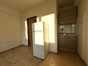 Pronájem bytu 1+kk, Praha - Radotín, Vrážská, 28 m2