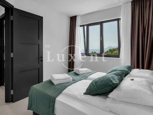 Prodej apartmánu, Makarska, Chorvatsko, 729 m2