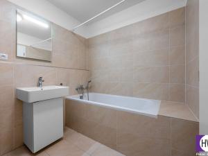 Pronájem bytu 2+kk, Praha - Hrdlořezy, Učňovská, 53 m2