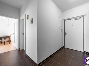 Pronájem bytu 2+kk, Praha - Hrdlořezy, Učňovská, 53 m2