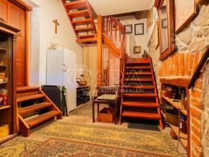 Prodej vícegeneračního domu, Paračov, 388 m2