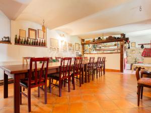 Prodej vícegeneračního domu, Paračov, 388 m2