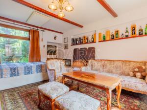 Prodej vícegeneračního domu, Paračov, 388 m2