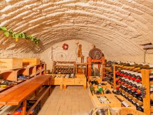 Prodej vícegeneračního domu, Paračov, 388 m2