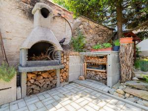 Prodej vícegeneračního domu, Paračov, 388 m2