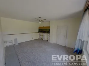 Prodej rodinného domu, Buš, 163 m2