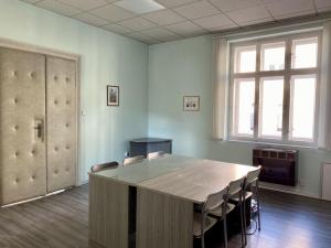 Pronájem kanceláře, Trutnov - Střední Předměstí, Národní, 172 m2