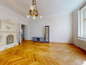 Prodej bytu 2+kk, Karlovy Vary, Svahová, 77 m2