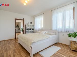 Prodej rodinného domu, Oponešice, 280 m2