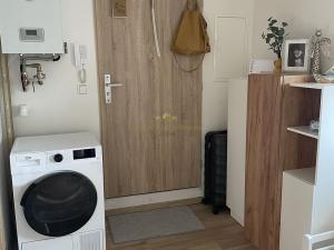 Prodej bytu 2+kk, Pletený Újezd, 9. května, 62 m2