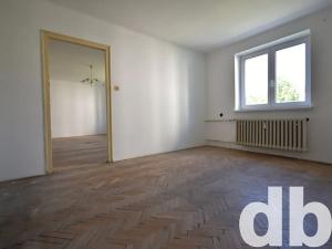 Prodej bytu 2+1, Karlovy Vary, Šumavská, 127 m2