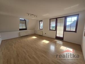 Pronájem bytu 3+kk, Opava - Kylešovice, Slovenská, 100 m2