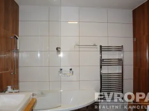 Prodej bytu 5+1, Děčín - Děčín II-Nové Město, Lužická, 145 m2