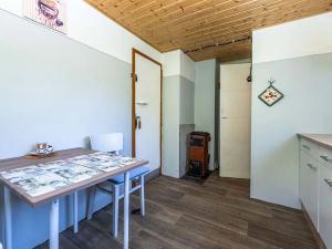 Prodej chaty, Černolice, V Dolečku, 50 m2