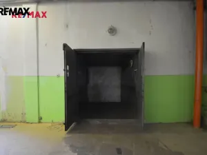 Pronájem výrobních prostor, Černožice, Sehnoutkova, 1422 m2