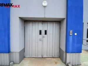 Pronájem skladu, Černožice, Sehnoutkova, 2756 m2