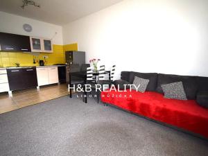 Prodej bytu 2+kk, Nehvizdy, Pražská, 46 m2