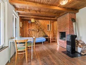 Prodej chaty, Černolice, Za Homolí, 50 m2