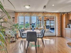 Prodej rodinného domu, Beroun, Na Výšině, 224 m2