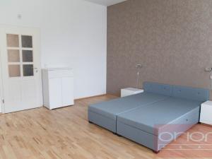 Pronájem bytu 2+1, Praha - Smíchov, Štefánikova, 121 m2