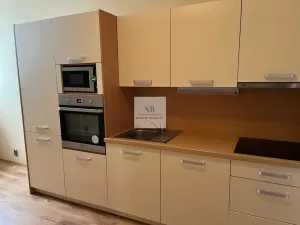 Prodej bytu 5+1, Karlovy Vary, Jaltská, 151 m2