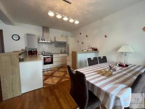 Prodej bytu 3+kk, Karlovy Vary, Jateční, 118 m2