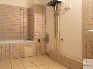 Prodej bytu 3+kk, Karlovy Vary, Zámecký vrch, 72 m2