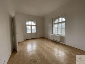 Prodej bytu 4+1, Karlovy Vary, Krále Jiřího, 134 m2