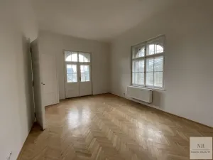 Prodej bytu 4+1, Karlovy Vary, Krále Jiřího, 134 m2