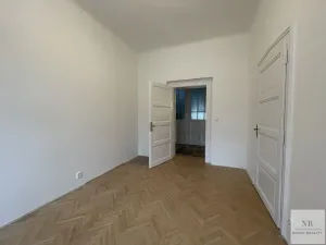 Prodej bytu 4+1, Karlovy Vary, Krále Jiřího, 134 m2