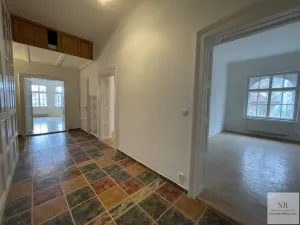 Prodej bytu 4+1, Karlovy Vary, Krále Jiřího, 134 m2