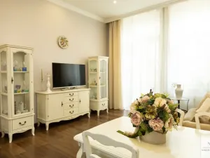 Prodej bytu 3+kk, Karlovy Vary, nábřeží Jana Palacha, 65 m2