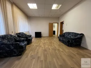 Prodej bytu 4+1, Karlovy Vary, Závodu míru, 125 m2