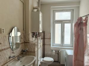 Prodej bytu 4+1, Karlovy Vary, Bulharská, 125 m2