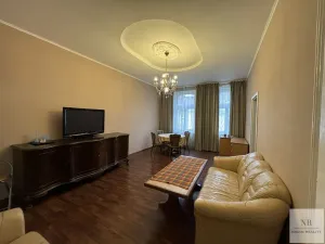 Prodej bytu 4+1, Karlovy Vary, Bulharská, 125 m2