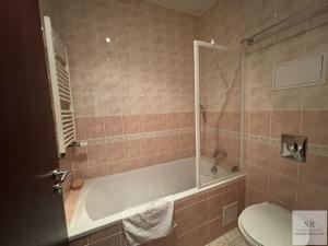 Pronájem ubytování, Karlovy Vary, Západní, 2600 m2