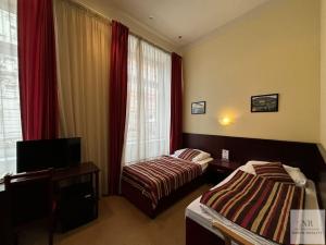 Pronájem ubytování, Karlovy Vary, Západní, 2600 m2