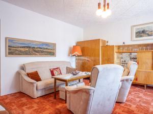 Prodej rodinného domu, Kostelec, 330 m2