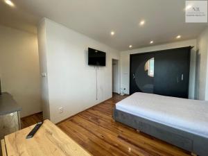 Pronájem bytu 1+kk, Karlovy Vary, Závodní, 30 m2