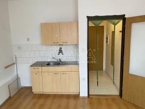 Pronájem bytu 2+kk, Nový Jičín, Úzká, 36 m2