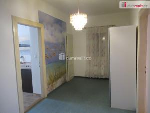 Pronájem bytu 1+1, Praha - Braník, Bezová, 55 m2