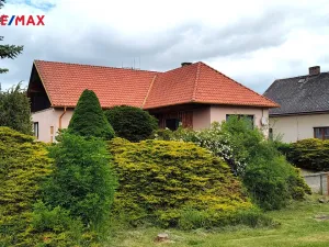 Prodej rodinného domu, Petrohrad, 151 m2