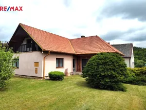 Prodej rodinného domu, Petrohrad, 151 m2