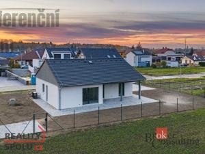 Prodej rodinného domu, Sezemice - Počaply, 90 m2
