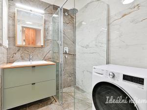 Pronájem bytu 1+kk, Brno, Škrochova, 33 m2