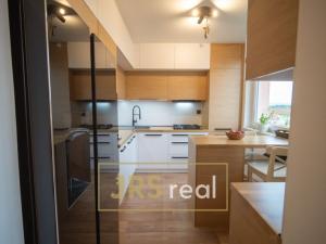 Prodej bytu 3+1, Veselí nad Moravou, náměstí Míru, 74 m2