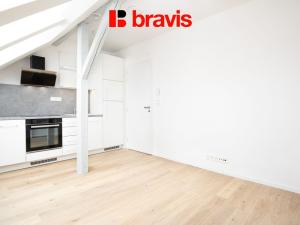Pronájem bytu 1+kk, Brno, Zemkova, 22 m2